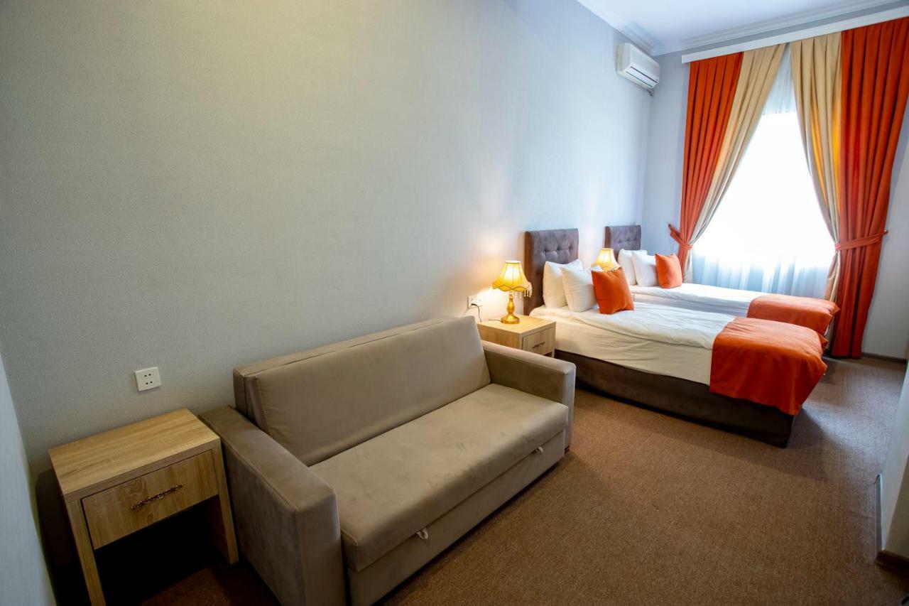 La Casa Nizami Hotel Baku Bagian luar foto