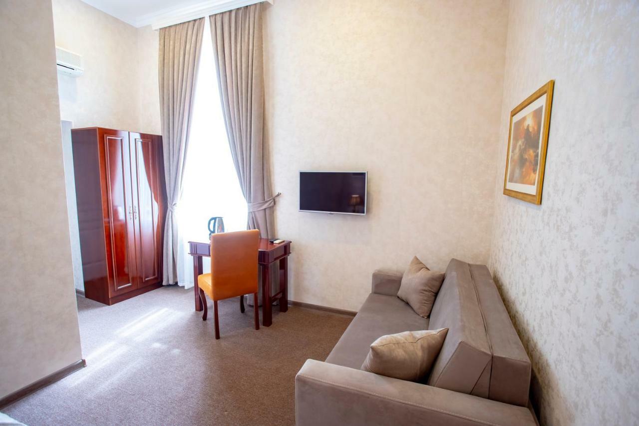La Casa Nizami Hotel Baku Bagian luar foto